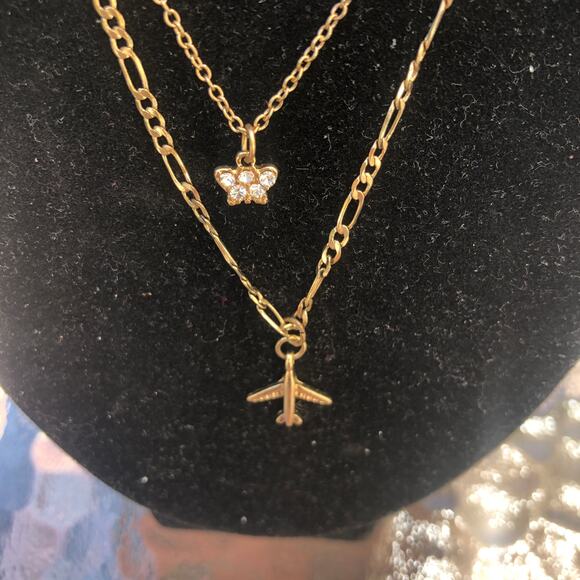 Romwe Women's Airplane Décor Gold Tone Layered Chain Necklace - Picture 6 of 8